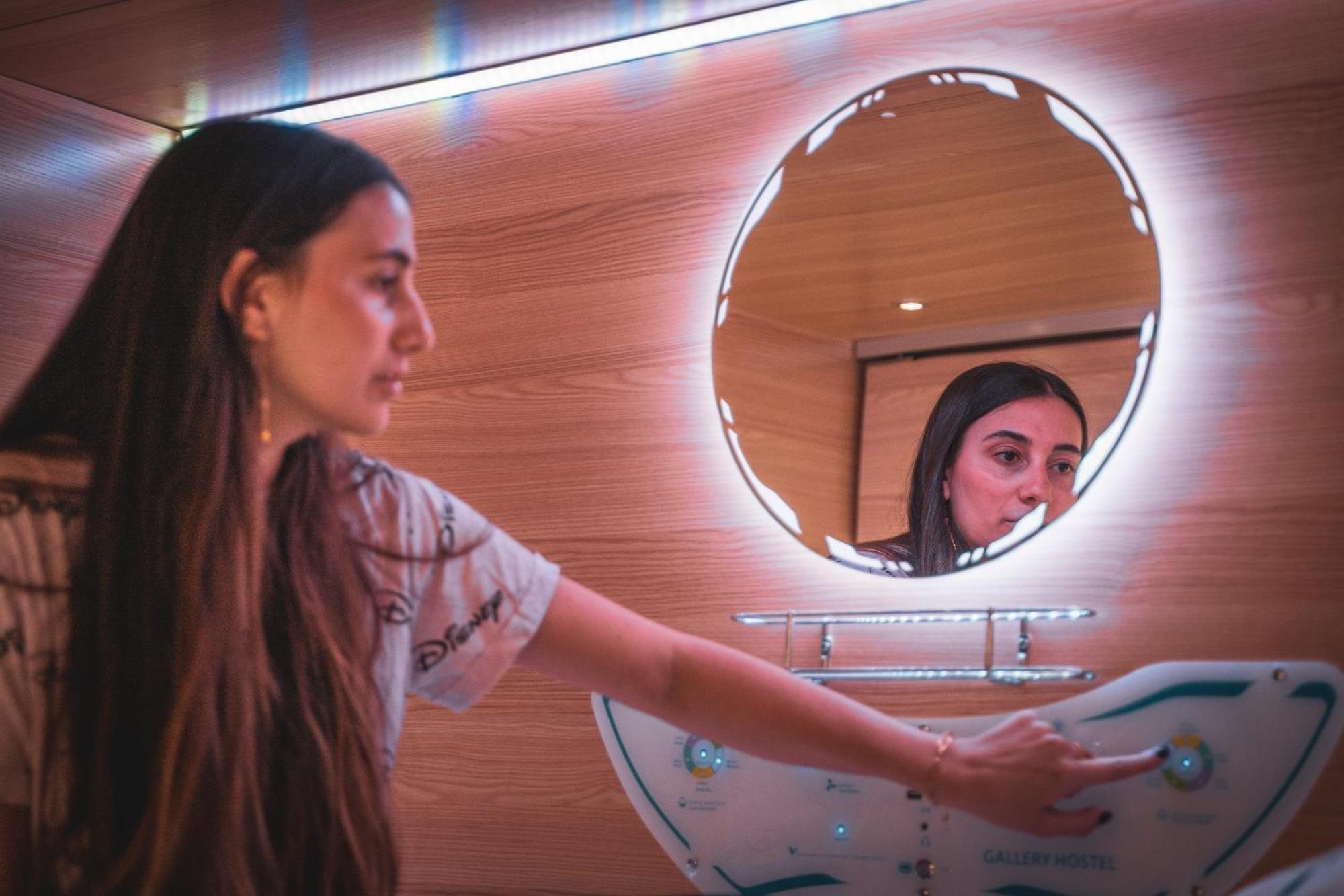 Gallery Hostel Madrid Residencia ภายนอก รูปภาพ